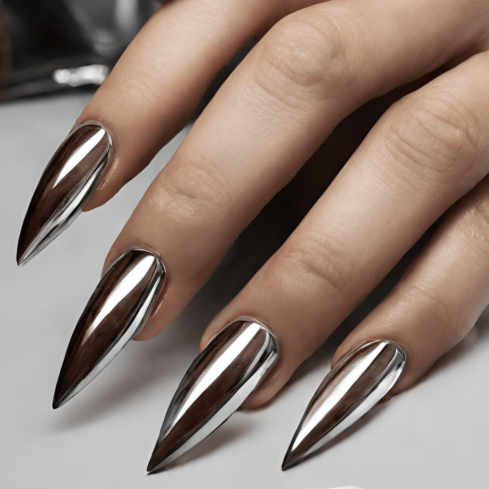 Nails art metallic nail design